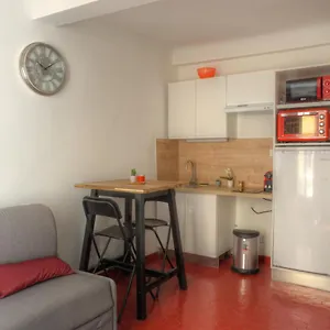  Appartement Au Cœur Du Village Provençale De Riez. Dans Le Verdon.